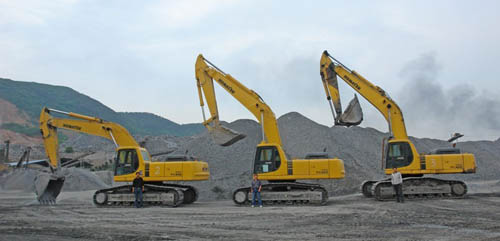 小松PC—400挖掘機